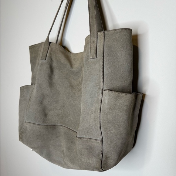 Garnet Hill Suede Leather Gray Tote Bag Purse Slouchy Boho Magnetic Closure - Picture 4 of 11